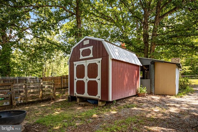 107 HULLS CHAPEL RD, Fredericksburg, VA 22406