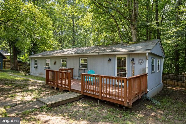 107 HULLS CHAPEL RD, Fredericksburg, VA 22406
