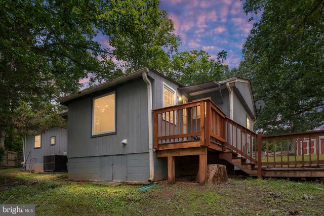 107 HULLS CHAPEL RD, Fredericksburg, VA 22406