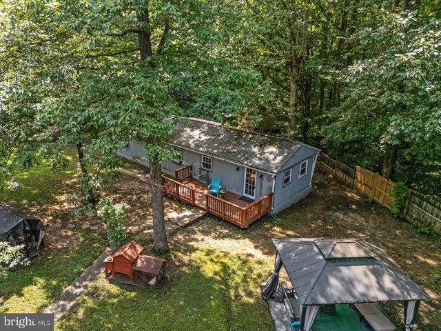 107 HULLS CHAPEL RD, Fredericksburg, VA 22406