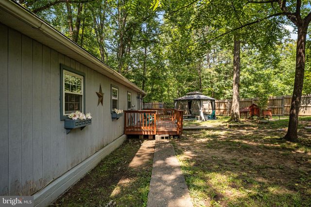 107 HULLS CHAPEL RD, Fredericksburg, VA 22406