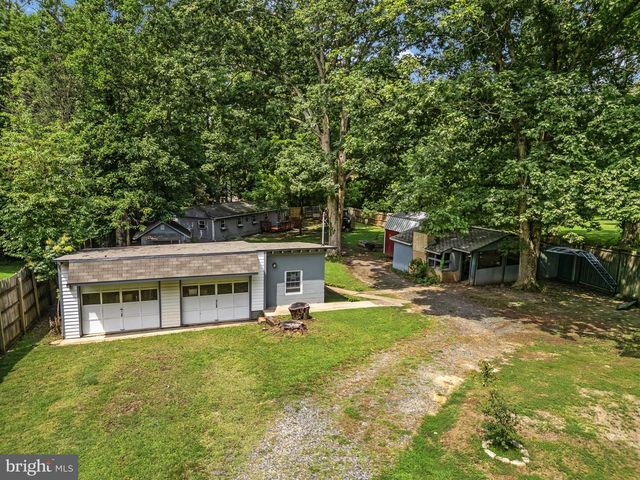 107 HULLS CHAPEL RD, Fredericksburg, VA 22406