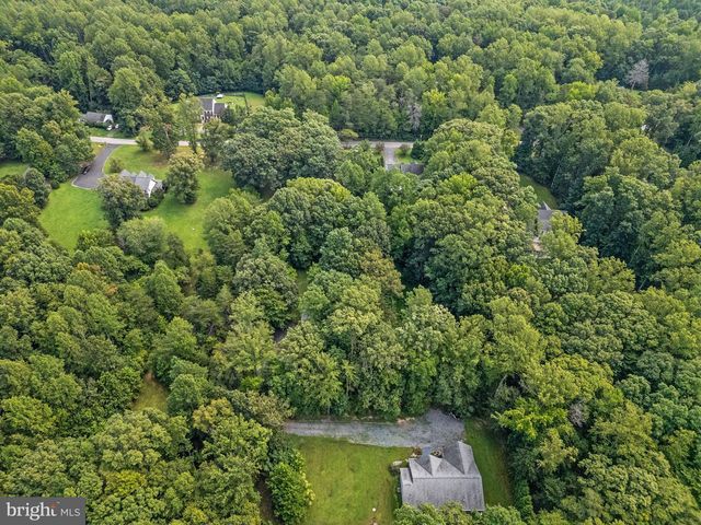 107 HULLS CHAPEL RD, Fredericksburg, VA 22406