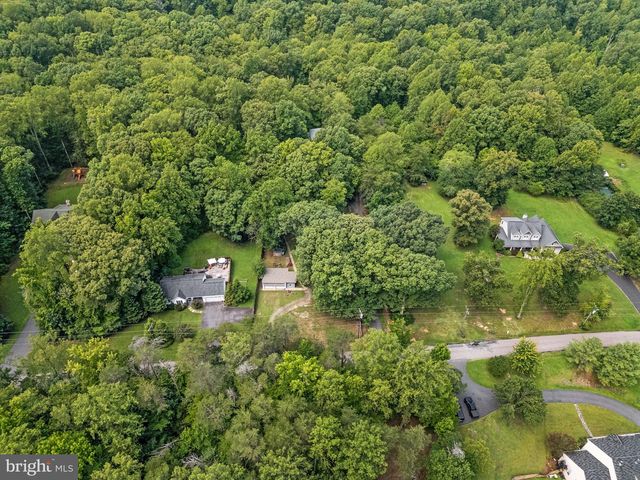 107 HULLS CHAPEL RD, Fredericksburg, VA 22406