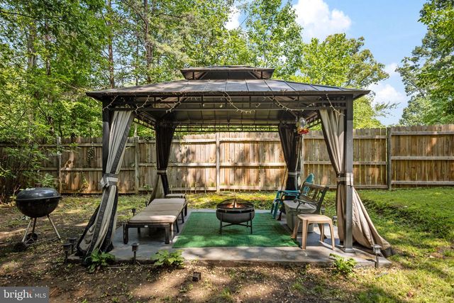 107 HULLS CHAPEL RD, Fredericksburg, VA 22406