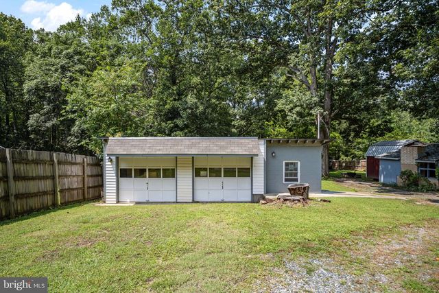 107 HULLS CHAPEL RD, Fredericksburg, VA 22406