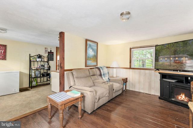 107 HULLS CHAPEL RD, Fredericksburg, VA 22406