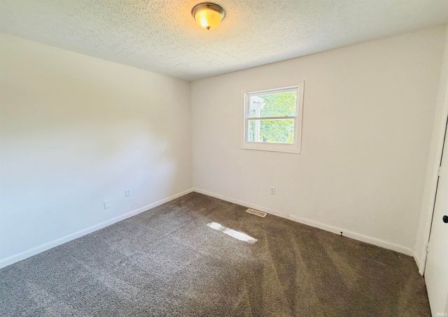 132 Briar Avenue, Bedford, IN 47421