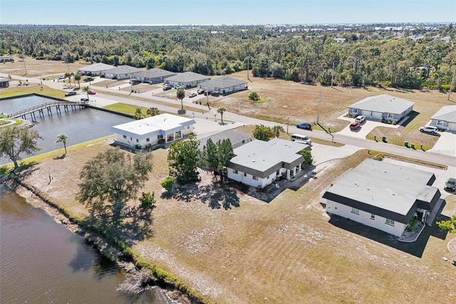 124 BOUNDARY BOULEVARD, Rotonda West, FL 33947