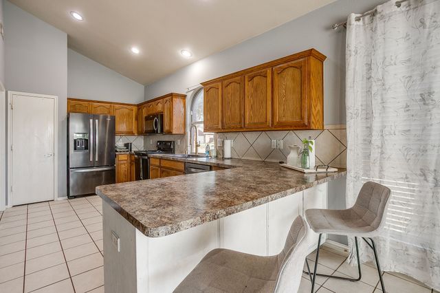 1209 Spanish Moss Drive, Burleson, TX 76028