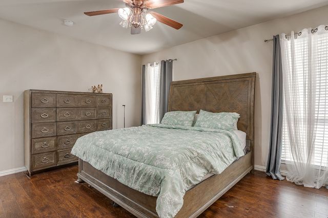 1209 Spanish Moss Drive, Burleson, TX 76028