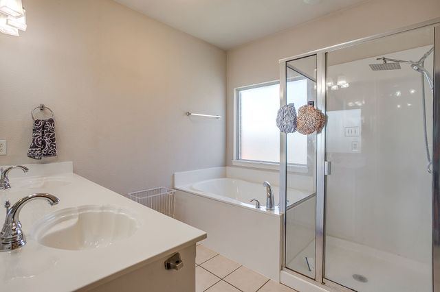 1209 Spanish Moss Drive, Burleson, TX 76028