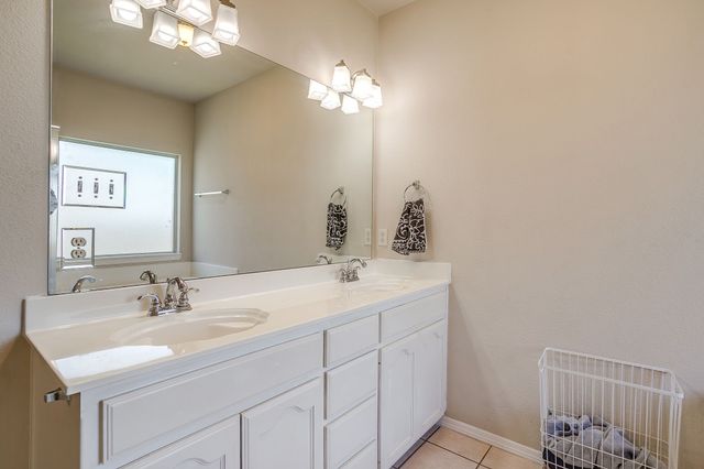 1209 Spanish Moss Drive, Burleson, TX 76028