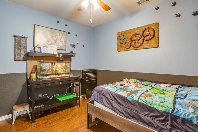 1209 Spanish Moss Drive, Burleson, TX 76028