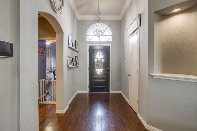 1209 Spanish Moss Drive, Burleson, TX 76028