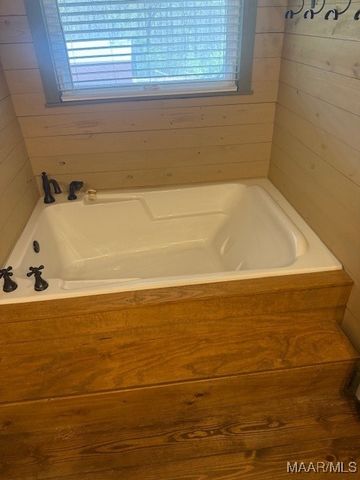 5326 Coosa River Road, Deatsville, AL 36022