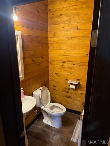 5326 Coosa River Road, Deatsville, AL 36022