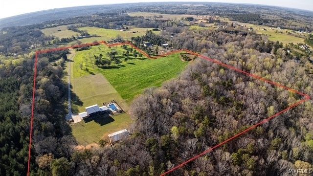 5326 Coosa River Road, Deatsville, AL 36022