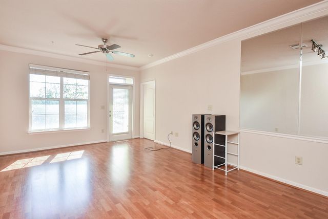 1711 Old Spanish Trail 217, Houston, TX 77054