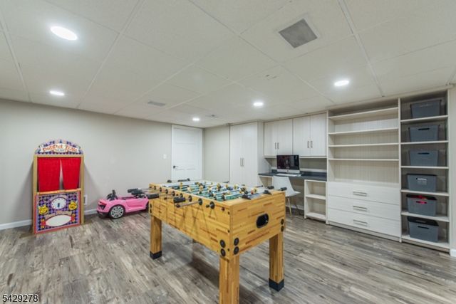 14 Fox Run, North Caldwell Boro, NJ 07006