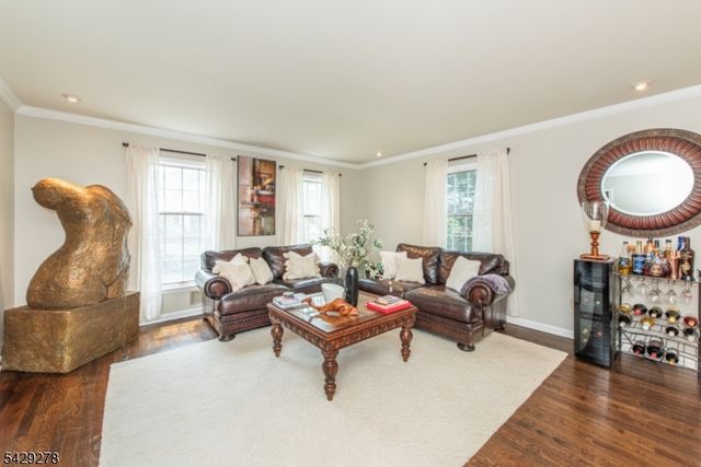 14 Fox Run, North Caldwell Boro, NJ 07006