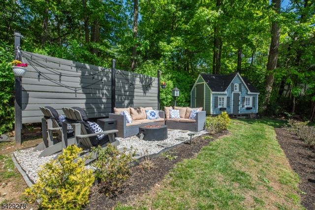 14 Fox Run, North Caldwell Boro, NJ 07006