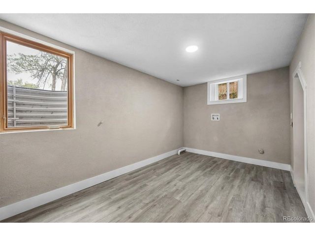 9801 E 8th Ave, Aurora, CO 80010