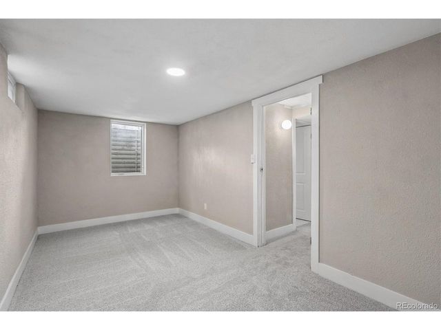 9801 E 8th Ave, Aurora, CO 80010