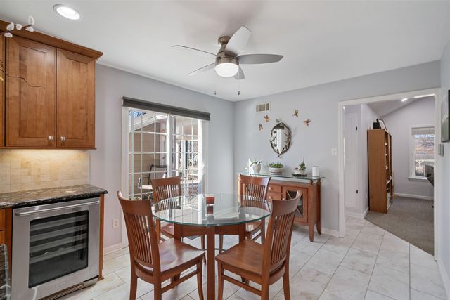 2153 WOOD CREEK DR, Germantown, TN 38138