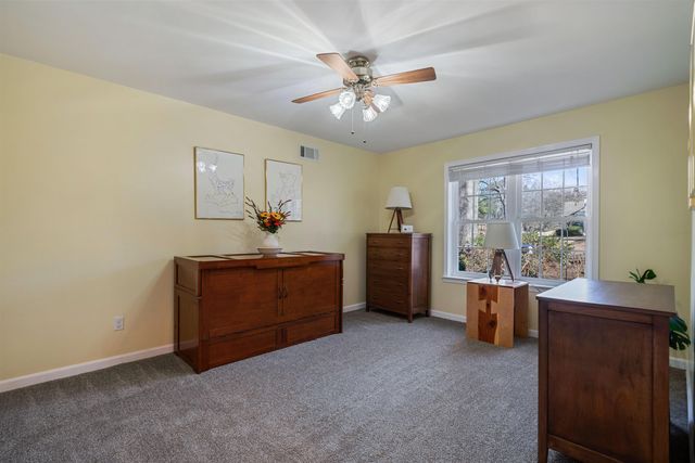 2153 WOOD CREEK DR, Germantown, TN 38138