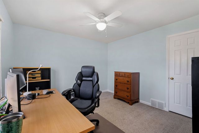 2153 WOOD CREEK DR, Germantown, TN 38138