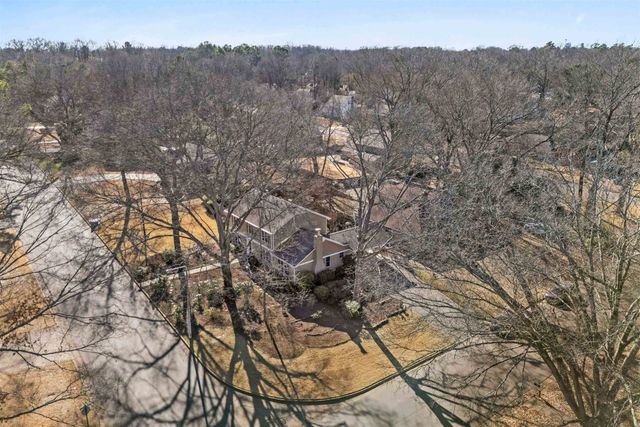 2153 WOOD CREEK DR, Germantown, TN 38138