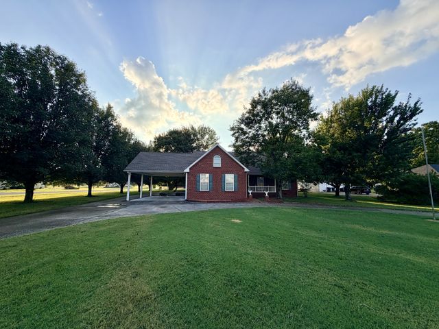 759 Rock Springs Rd, Castalian Springs, TN 37031