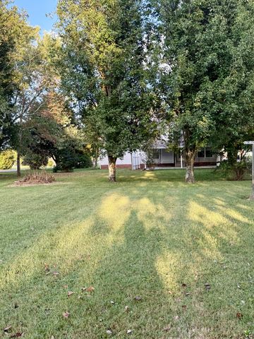 759 Rock Springs Rd, Castalian Springs, TN 37031