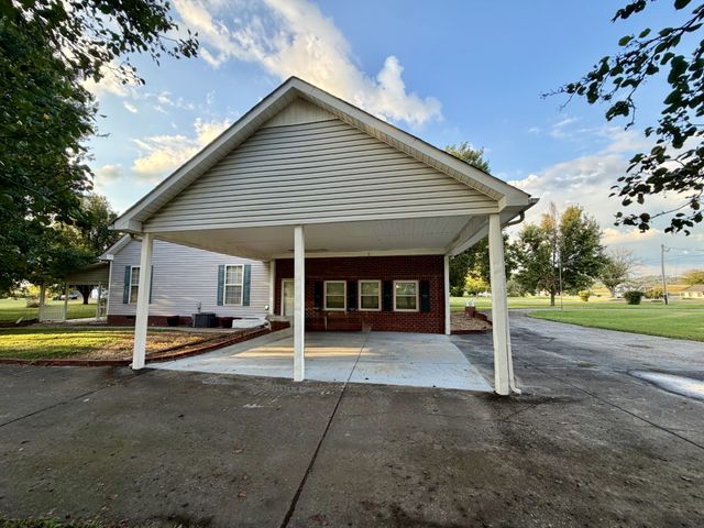 759 Rock Springs Rd, Castalian Springs, TN 37031