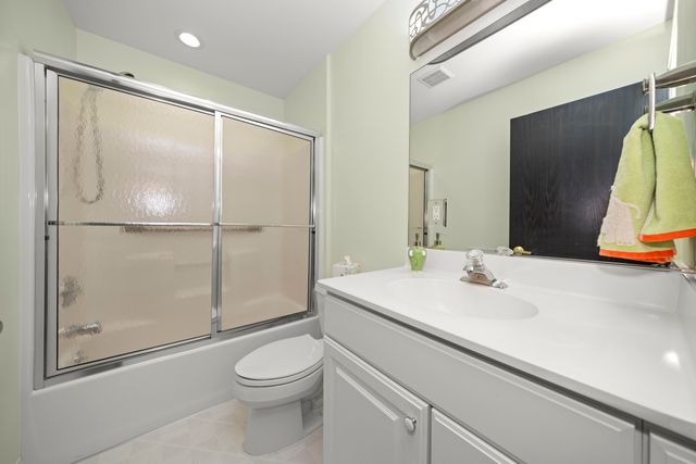 2760 N Territorial Road W, Ann Arbor, MI 48105