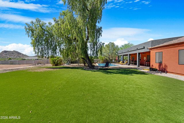 661 W RHEA Road, San Tan Valley, AZ 85143