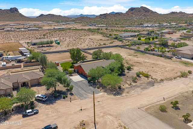 661 W RHEA Road, San Tan Valley, AZ 85143