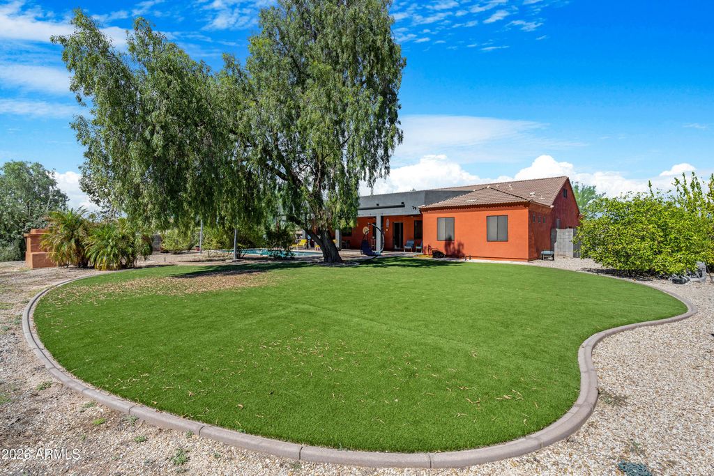 661 W RHEA Road, San Tan Valley, AZ 85143 — photo 2