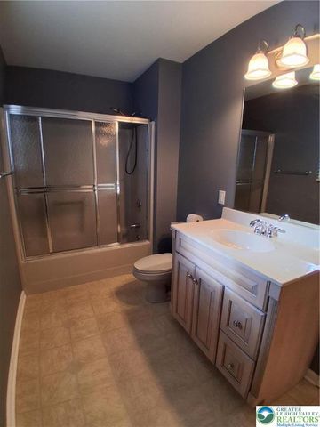 1607 Briarwood Lane A, Bethlehem Twp, PA 18020