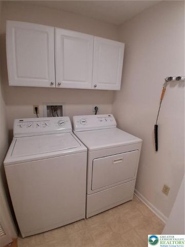 1607 Briarwood Lane A, Bethlehem Twp, PA 18020