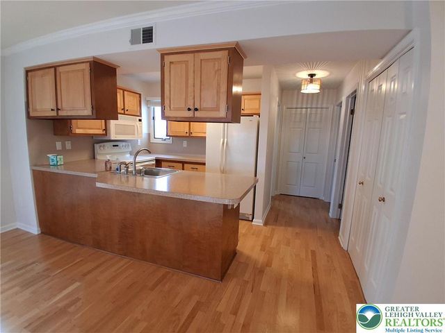 1607 Briarwood Lane A, Bethlehem Twp, PA 18020