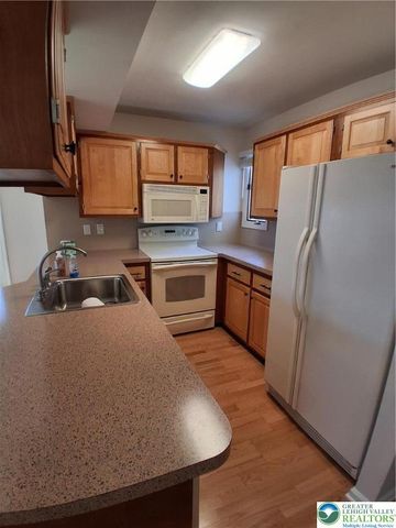 1607 Briarwood Lane A, Bethlehem Twp, PA 18020