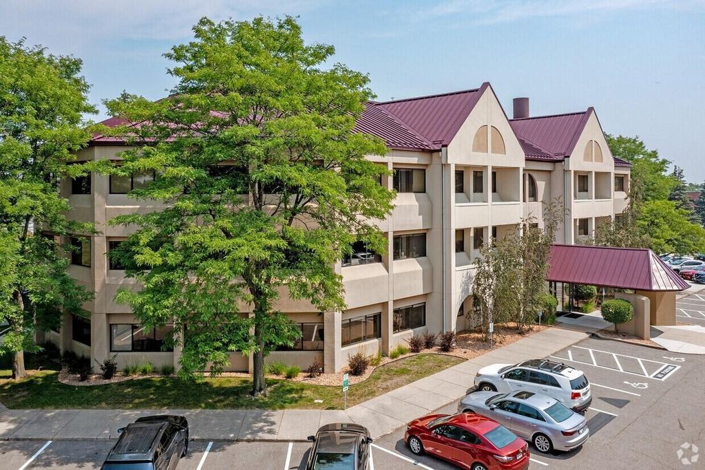 2000 Plymouth Road, Minnetonka, MN 55305