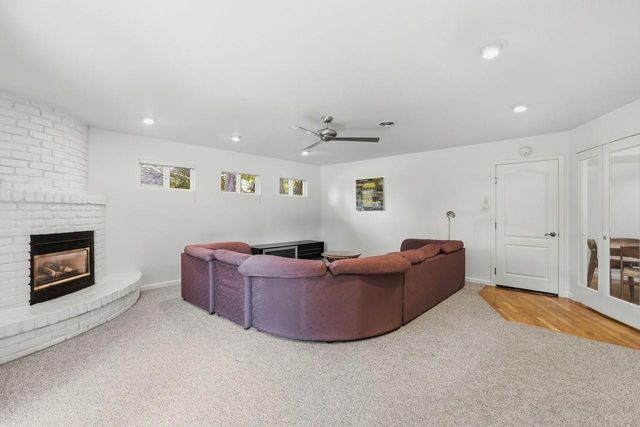800 Piedmont Dr, Sacramento, CA 95822