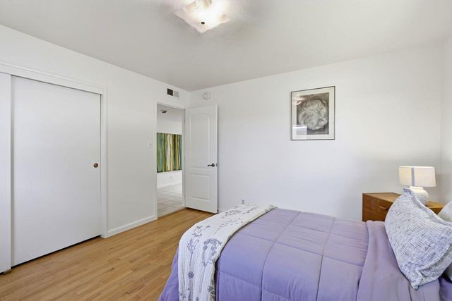 800 Piedmont Dr, Sacramento, CA 95822