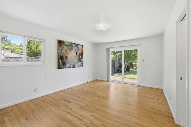 800 Piedmont Dr, Sacramento, CA 95822