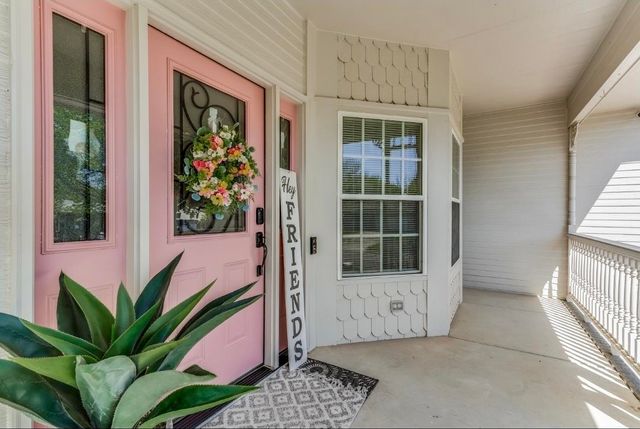 823 S Surrey Lane, Maize, KS 67101
