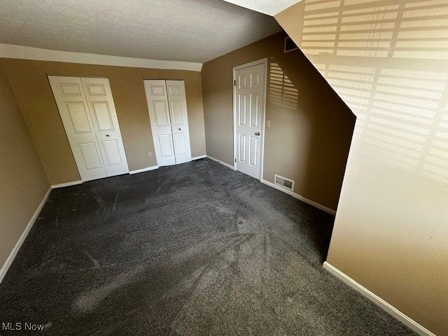 122 Bayberry Lane, Bedford, OH 44146