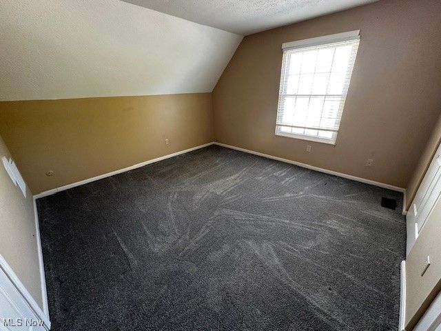 122 Bayberry Lane, Bedford, OH 44146